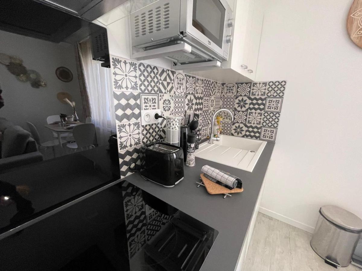 Le Boheme - Centre Ville, Netflix Et Wifi, Parking, Ideal Familles, Couples Et Voyages D'Affaire Niort Luaran gambar